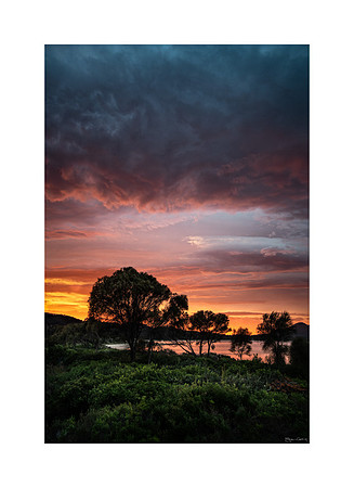 LAKE SUNSET, DUNSBOROUGH